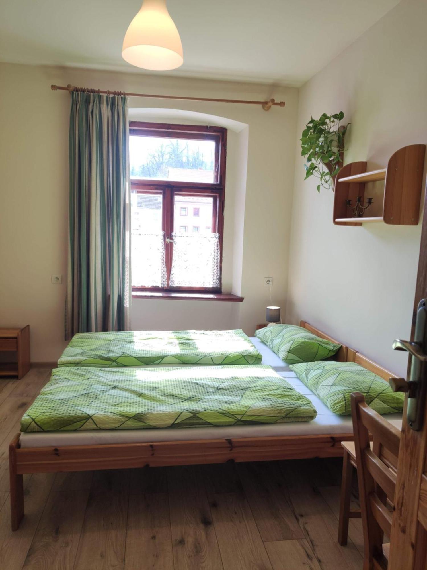 Apartamenty I Pokoje Goscinne "Wacus" Srebrna Góra エクステリア 写真