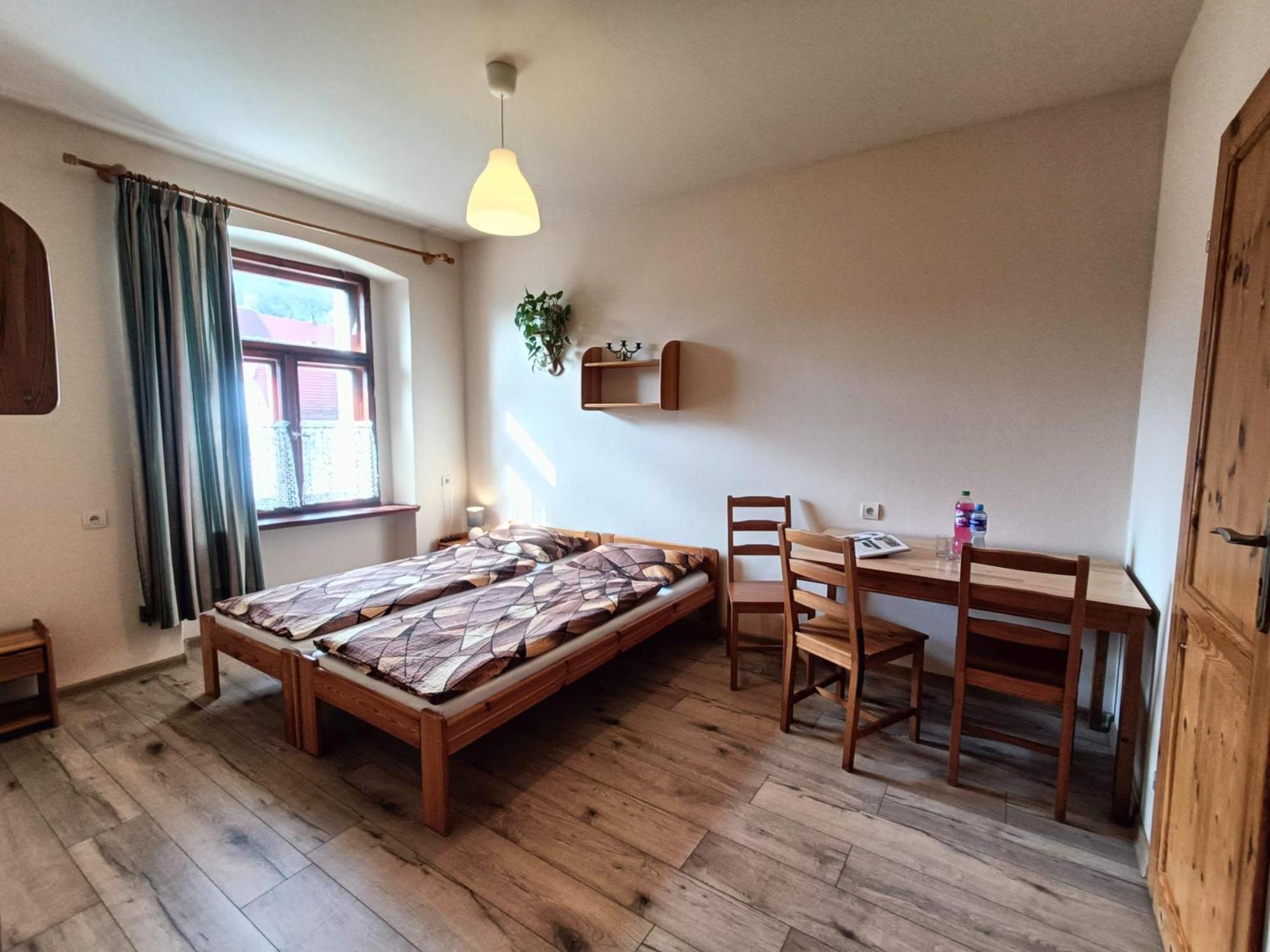 Apartamenty I Pokoje Goscinne "Wacus" Srebrna Góra エクステリア 写真