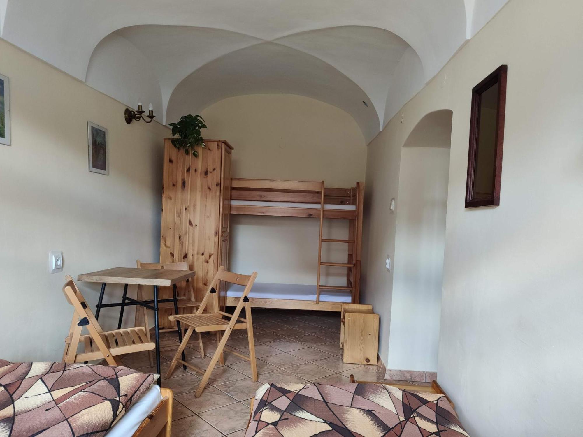 Apartamenty I Pokoje Goscinne "Wacus" Srebrna Góra エクステリア 写真