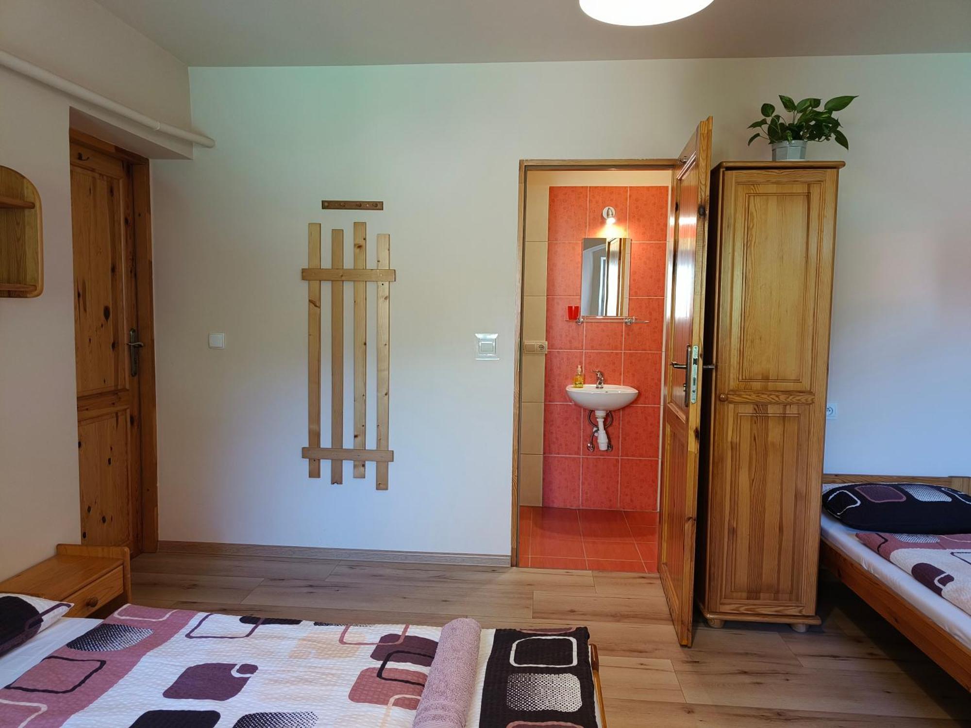 Apartamenty I Pokoje Goscinne "Wacus" Srebrna Góra エクステリア 写真