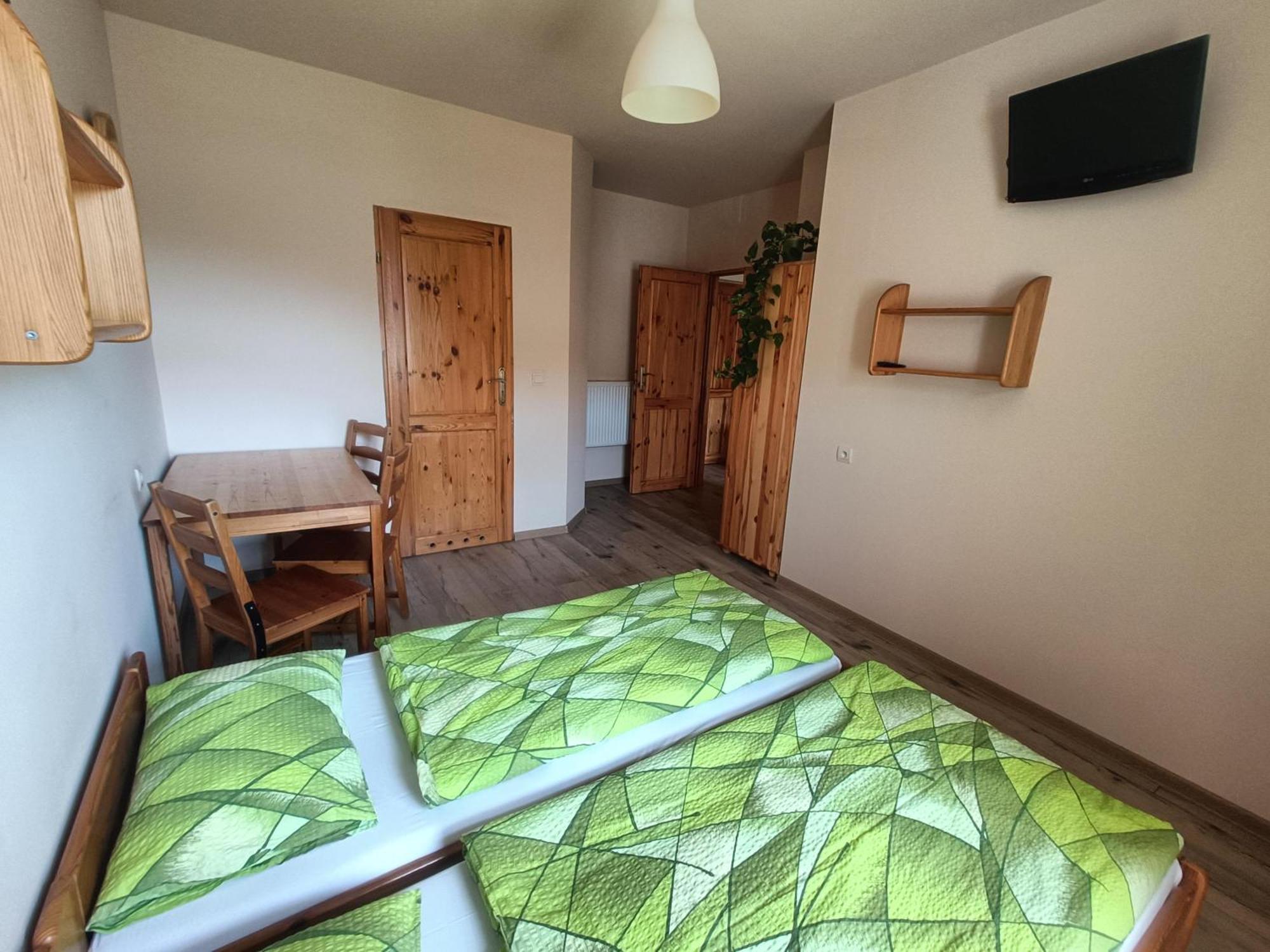 Apartamenty I Pokoje Goscinne "Wacus" Srebrna Góra エクステリア 写真