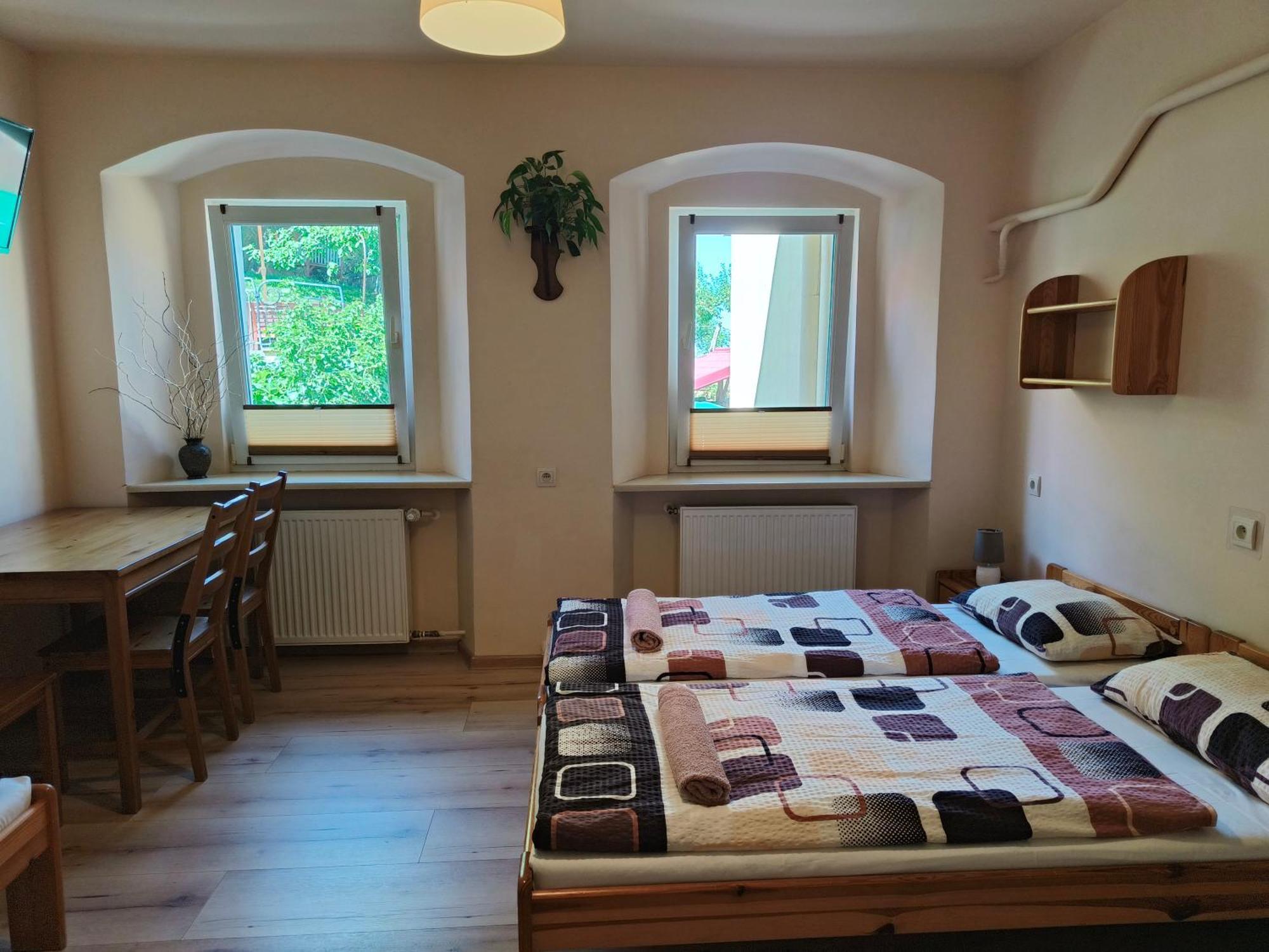 Apartamenty I Pokoje Goscinne "Wacus" Srebrna Góra エクステリア 写真